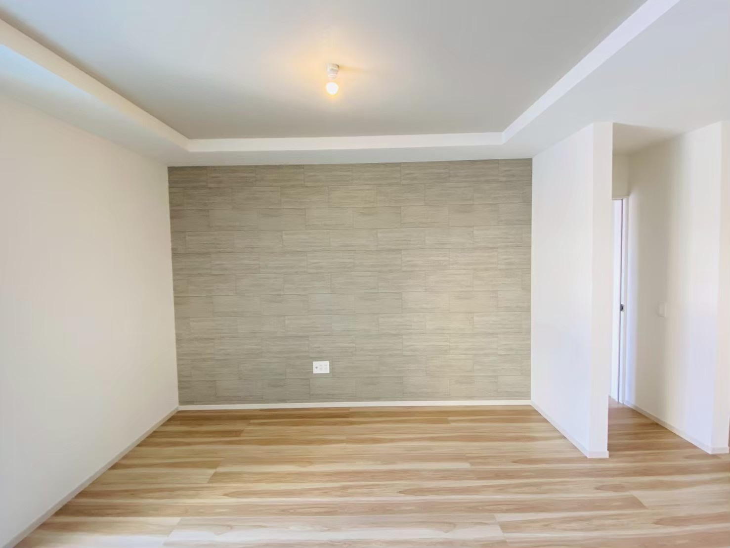 ケイアイリガーレ／東区西原１期／１号棟の居間・リビング