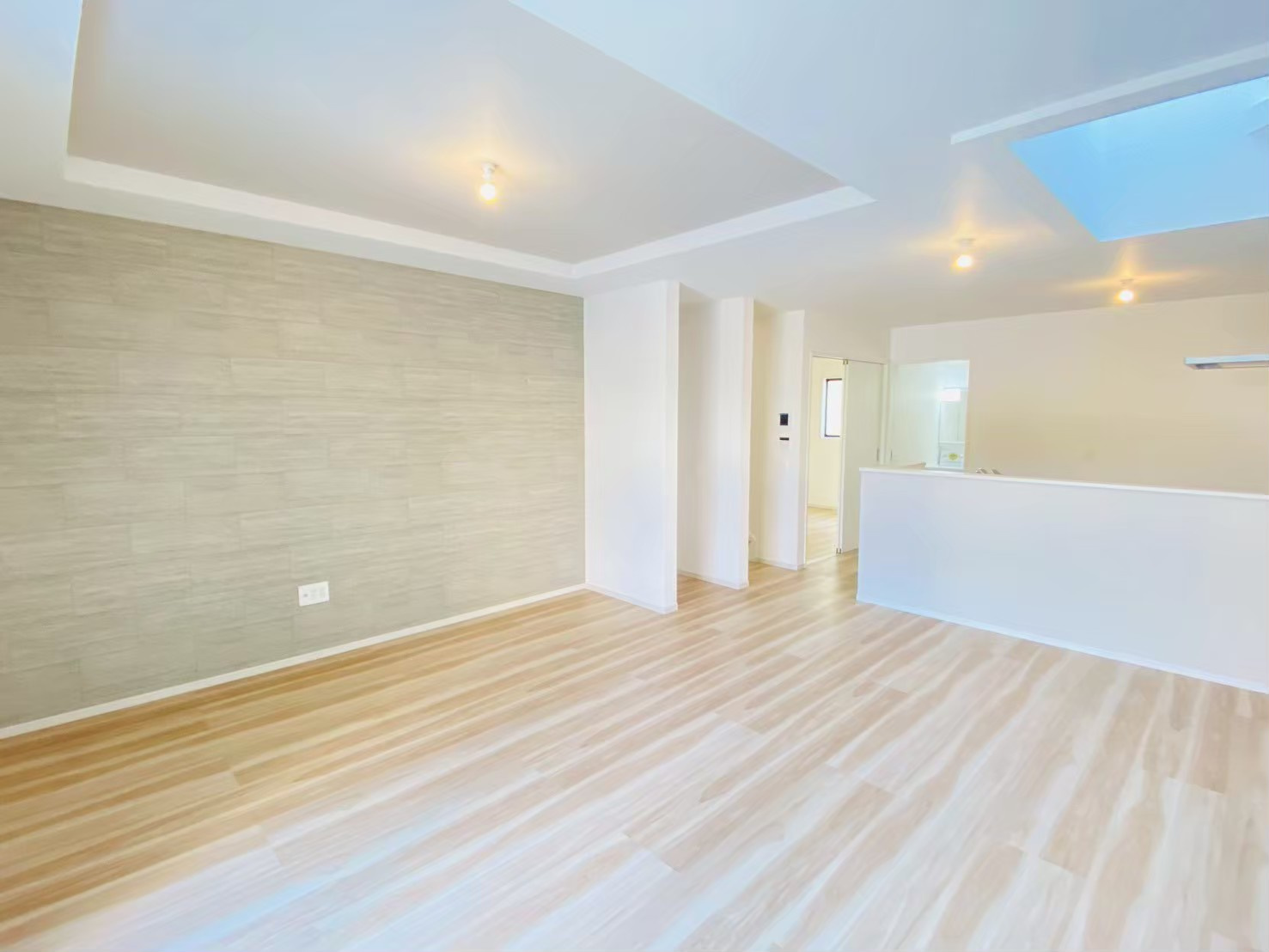 ケイアイリガーレ／東区西原１期／１号棟の居間・リビング