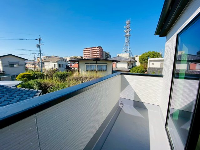 ケイアイリガーレ／東区西原１期／１号棟のバルコニー