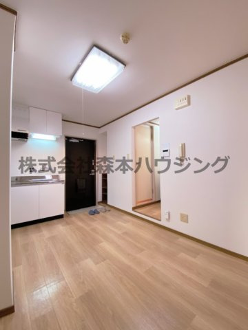 【居間・リビング】 | 　プライムコート | 使いやすいキッチンスペースです