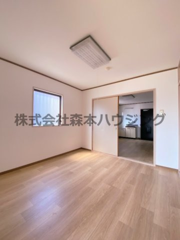 【洋室】 | 　プライムコート | 使いやすい洋室です