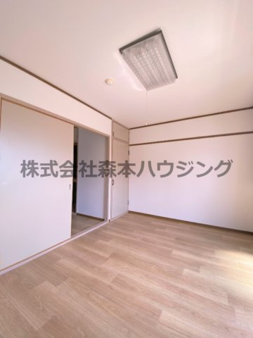 【寝室】 | 　プライムコート | 落ち着いて過ごせるお部屋なので、寝室にいかがでしょうか