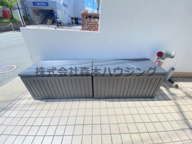 【その他共用部分】 | 　プライムコート | 専用ごみ置き場です