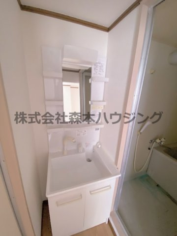 【独立洗面台】 | 　プライムコート | 朝の支度にも助かる、独立の洗髪洗面化粧台