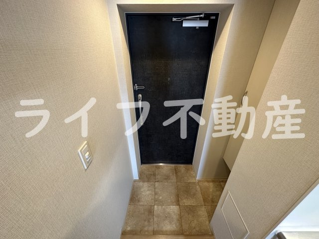 M'Sマンション長栄寺の玄関|明るい玄関です