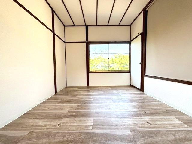 大字嬉貸家の洋室
