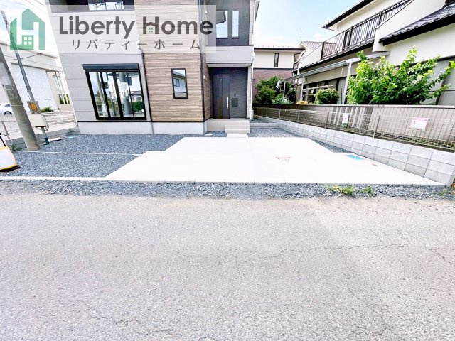 水戸市元吉田町3期　新築戸建の駐車場