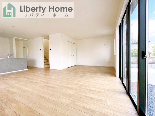 水戸市元吉田町3期　新築戸建の居間・リビング