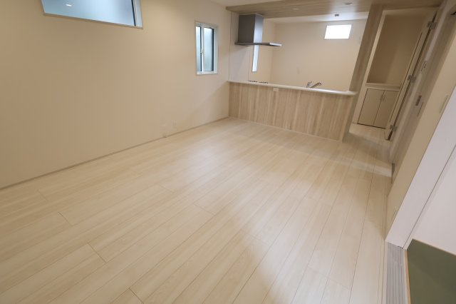 《仲介手数料無料》見沼区大字大谷1996-7(全1戸)新築一戸建てブルーミングガーデン