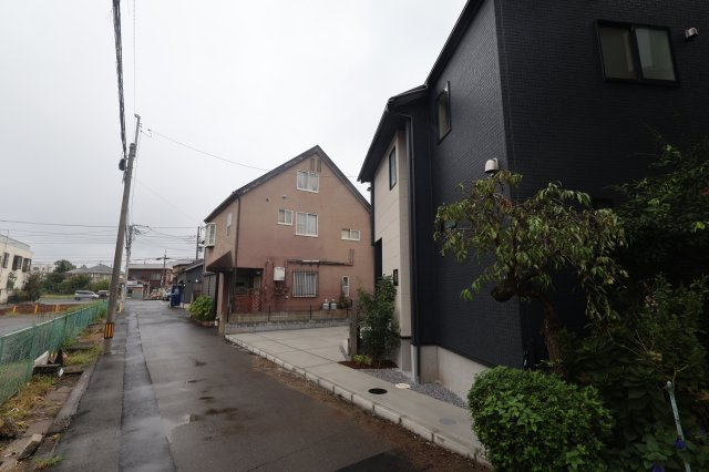 《仲介手数料無料》見沼区大字大谷1996-7(全1戸)新築一戸建てブルーミングガーデンの外観|撮影日 2025年10月16日 11:30 曇り