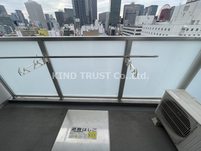 レジュールアッシュ梅田アクシアのバルコニー