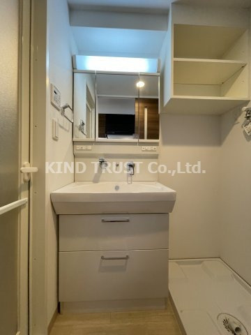 扇町公園プライマリーワンの独立洗面台|朝の身支度には欠かせない独立洗面化粧台