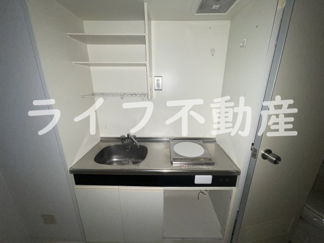 メビウス永和レジデンスのキッチン|コンパクトなキッチンで掃除もラクラク