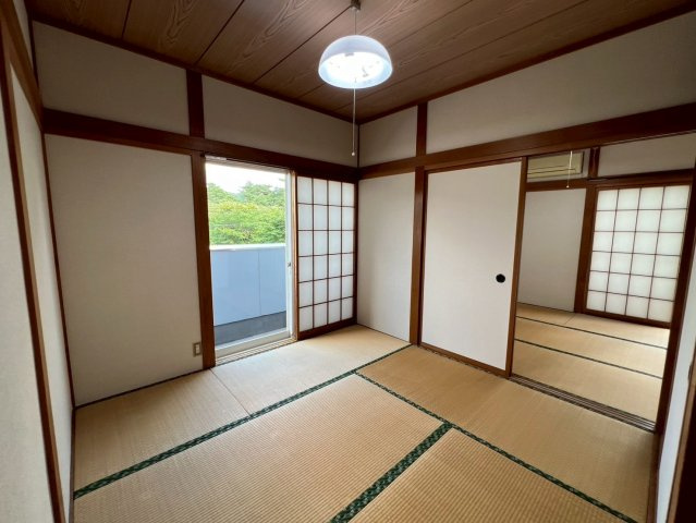 デファンス関根A棟の和室