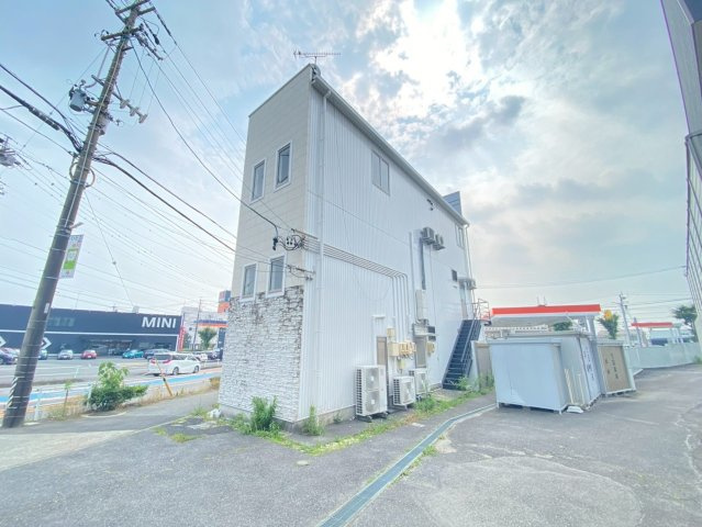 ヒールビルの外観