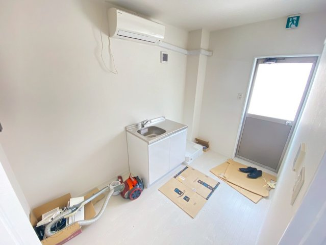 ヒールビルの内装