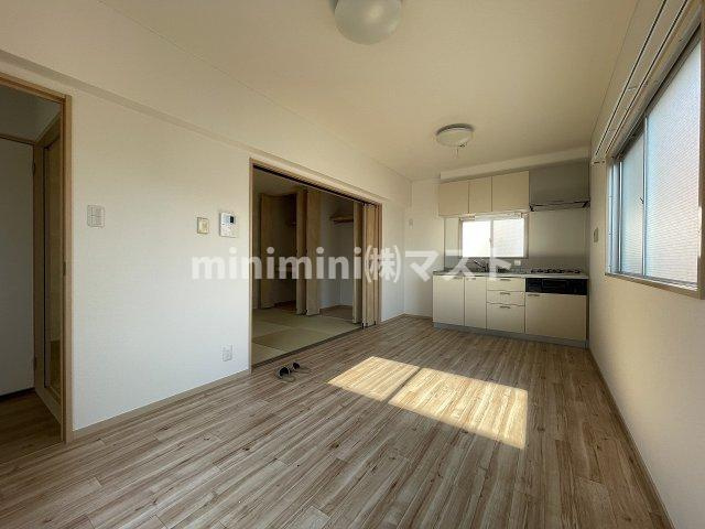 エフアール西田辺の居間・リビング