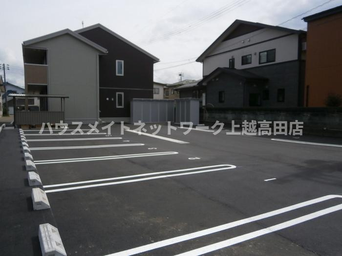 メゾン ド リオの駐車場|駐車場