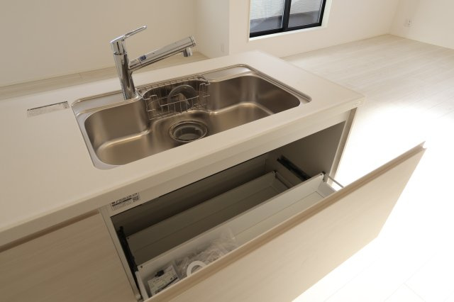 《仲介手数料無料》緑区東浦和４丁目18-13(2号棟)新築一戸建てミラスモのキッチン