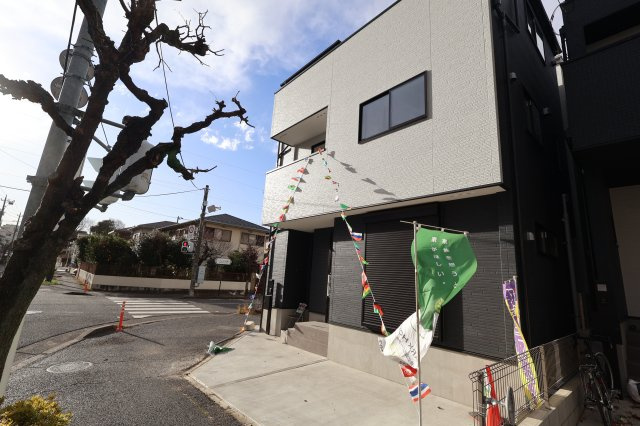 《仲介手数料無料》緑区東浦和４丁目18-13(2号棟)新築一戸建てミラスモの外観