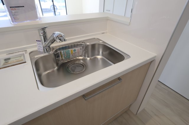 《仲介手数料無料》緑区東浦和７丁目32-23新築一戸建てFiTのキッチン|撮影日 2025年11月24日 12:20 晴れ