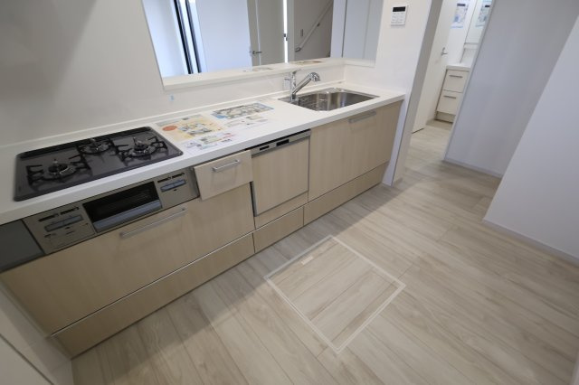 《仲介手数料無料》緑区東浦和７丁目32-23新築一戸建てFiTのキッチン|撮影日 2025年11月24日 12:20 晴れ