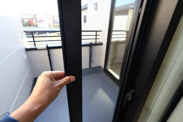 《仲介手数料無料》緑区東浦和７丁目32-23新築一戸建てFiTのバルコニー|撮影日 2025年11月24日 12:20 晴れ