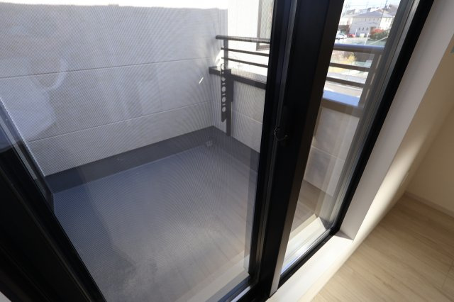 《仲介手数料無料》緑区東浦和７丁目32-23新築一戸建てFiTのバルコニー|撮影日 2025年11月24日 12:20 晴れ