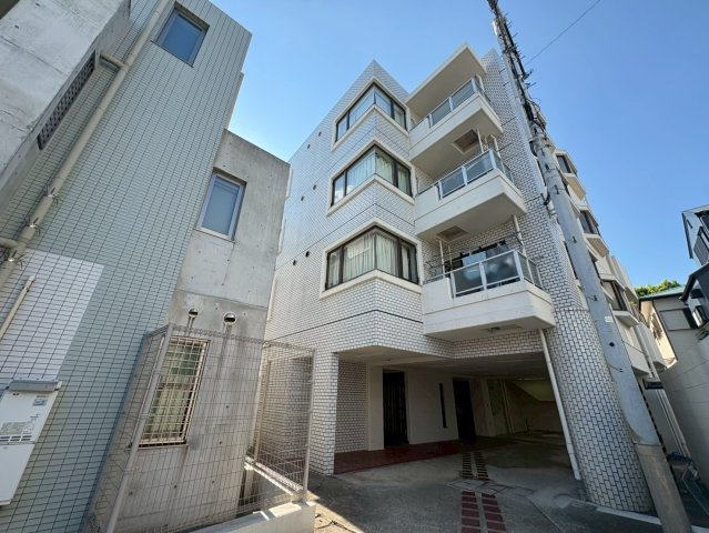 メゾンオリエンタルの外観