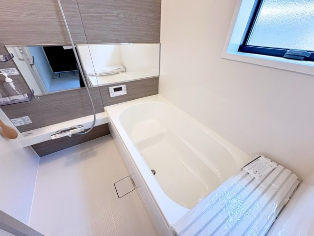 泉佐野市葵町3丁目　一戸建ての浴室