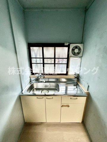 灰塚6丁目テラスハウスのキッチン