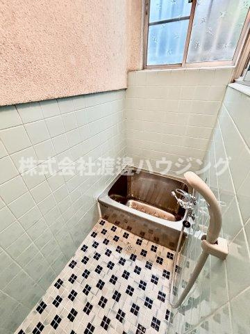 灰塚6丁目テラスハウスの浴室