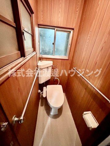 灰塚6丁目テラスハウスのトイレ