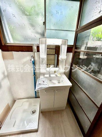 灰塚6丁目テラスハウスの洗面所