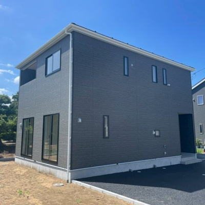 【外観】 | 匝瑳市椿2号棟 | 即日のご見学も可能です。お気軽に0476-37-3888までお問合せ下さい。