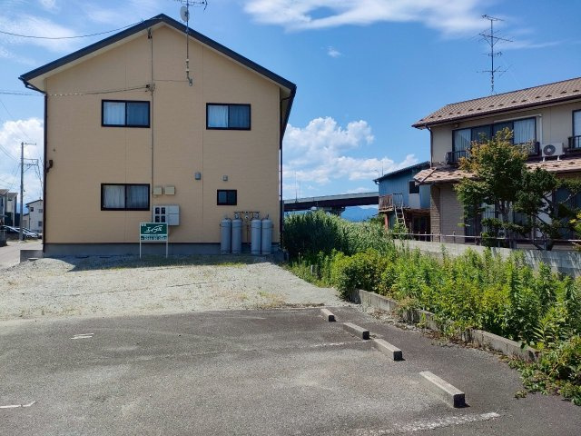 相馬市 1棟アパートの駐車場