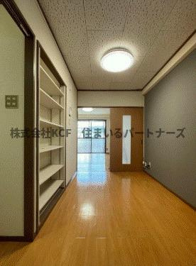 プレジデント御井の居間・リビング|ゆったりとした居間です