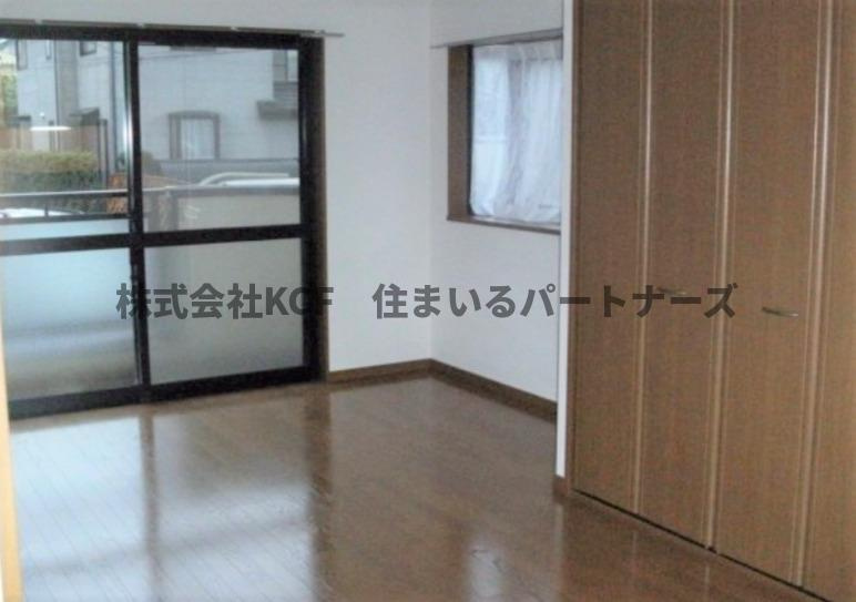 コージーコーナー223の洋室|使いやすい居間です