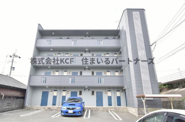 リバーサイドマンションの外観