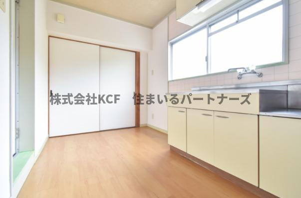 リバーサイドマンションの居間・リビング