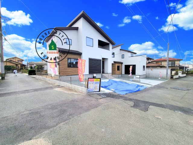 熊本市北区八景水谷1丁目第2-2棟（2号棟）　の前面道路含む現地写真|見学の時間などお気軽にお問い合わせ下さい。