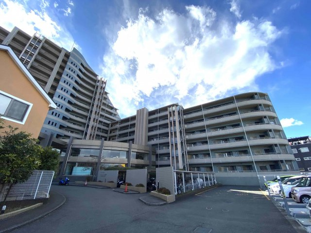 ビッグヴァングランヴァーグ茅ヶ崎の駐車場|敷地内駐車場