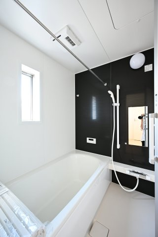 【浴室】 | 桐生市相生町第16　クレイドルガーデン　2号棟 | オートバス機能で家事をしていてもうっかりお湯があふれる心配がありません！追い炊き機能で快適な温度を維持します。