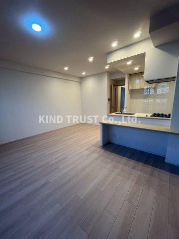 スプランディッド梅田グランノースの居間・リビング|使いやすい居間です