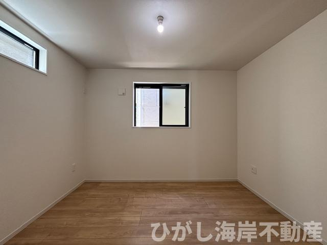 藤沢市片瀬海岸３丁目　新築戸建　全３棟の洋室|7帖　納戸