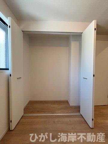 藤沢市片瀬海岸３丁目　新築戸建　全３棟の収納|各居室　収納スペース付き
