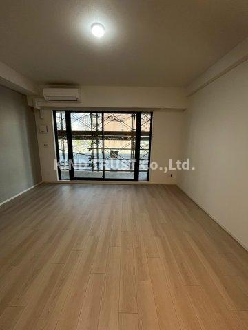 スプランディッド梅田グランノースの居間・リビング|ゆったりとした居間です