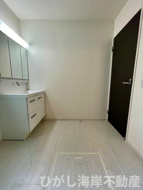 平塚市老松町　新築戸建　の脱衣所|脱衣スペース