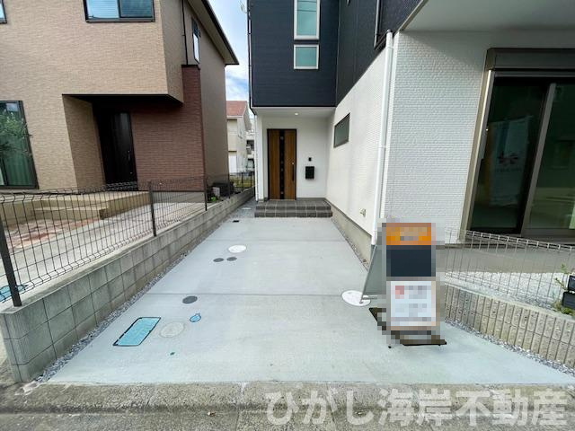 平塚市老松町　新築戸建　の駐車場|駐車スペース