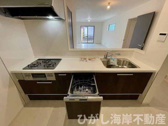 平塚市老松町　新築戸建　のキッチン|食洗器付きシステムキッチン